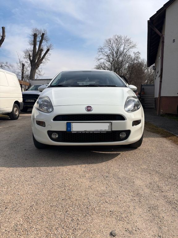 Fiat Punto 136.000 km 4.750 € Bissingen 86657