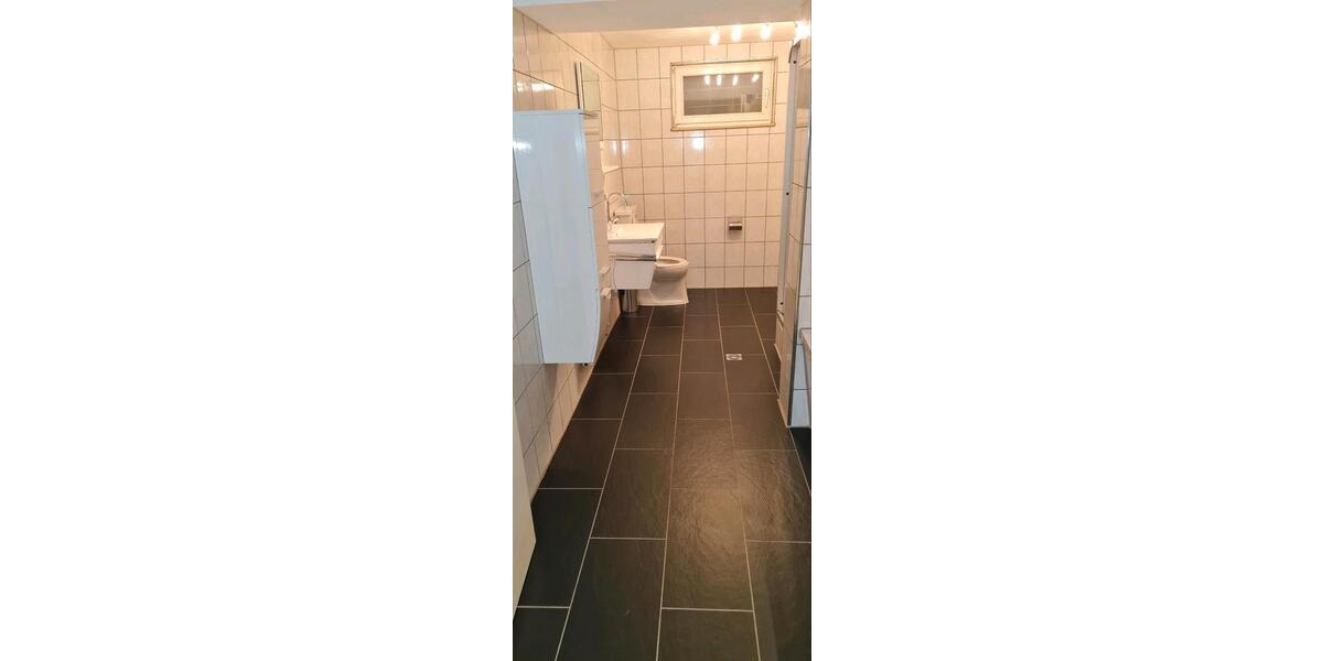 Etagenwohnung Dorfen - 4 Zimmer, 100 m&sup2;, 1.500&euro; | Angebot:25397685