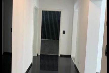 Wohnung Pirmasens - 3 Zimmer, 95 m&sup2;, 695&euro; | Angebot:26416160