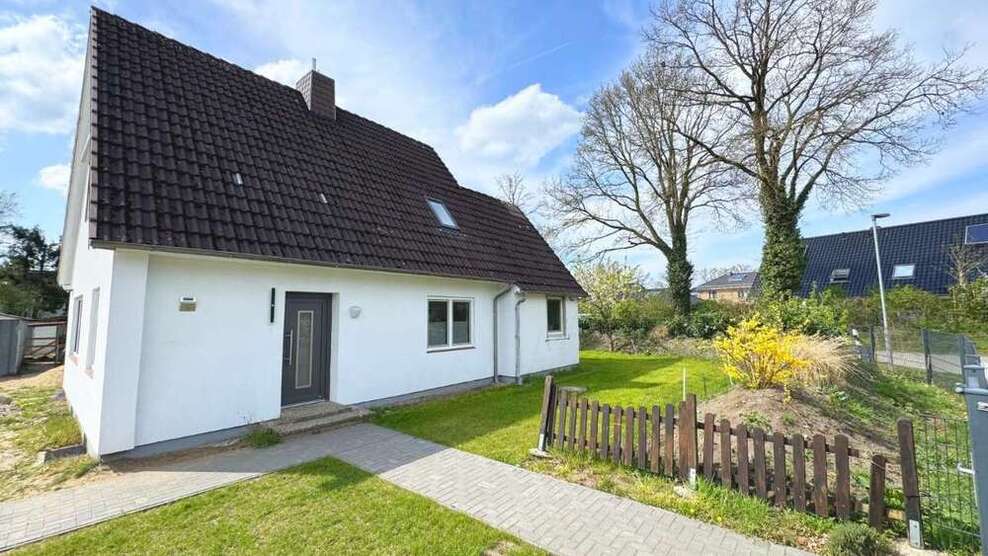 Haus zum Kaufen in Lentföhrden 349.000 € 94.06 m²