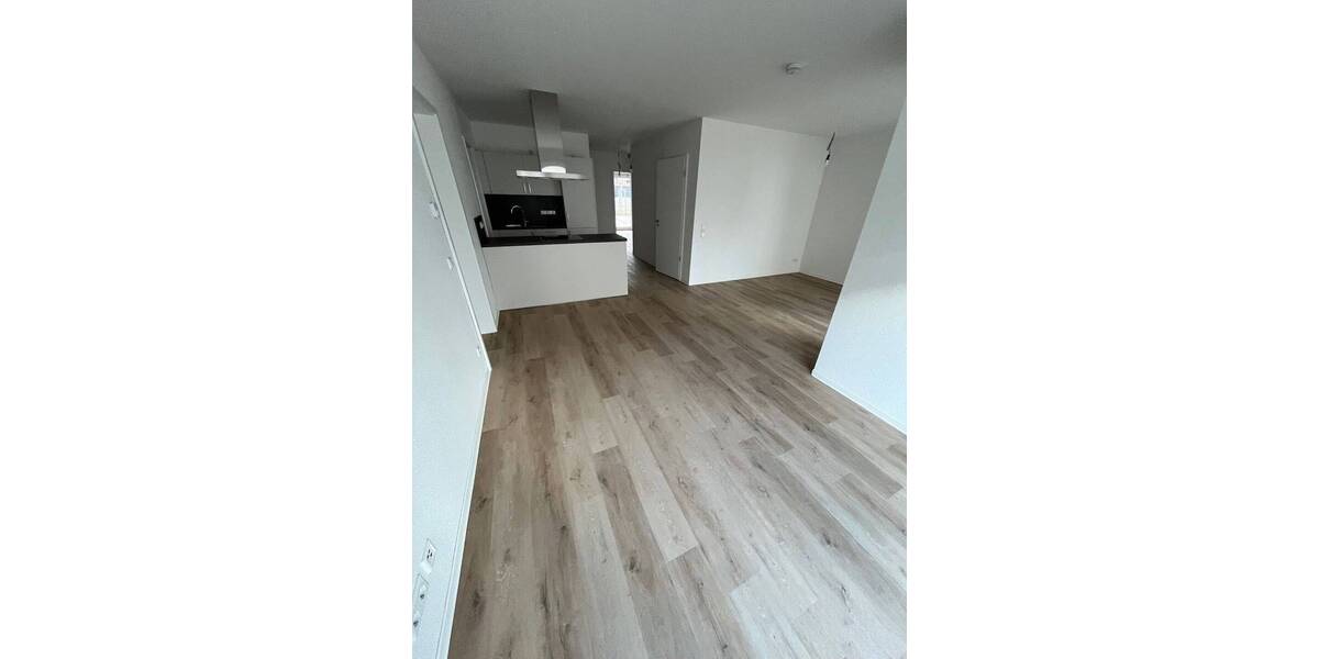 Etagenwohnung Denkendorf - 4 Zimmer, 99 m&sup2;, 1.650&euro; | Angebot:26863048