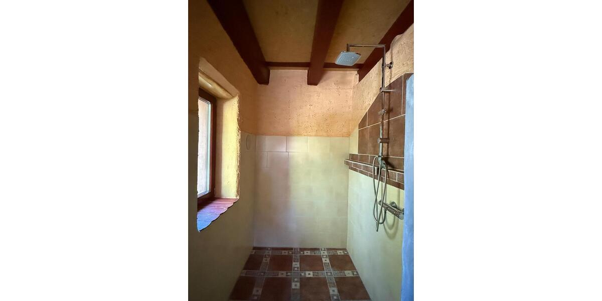 90m² Wohnung im Zweifamilienhaus in ruhiger, idyllischer Lage 3 zimmer