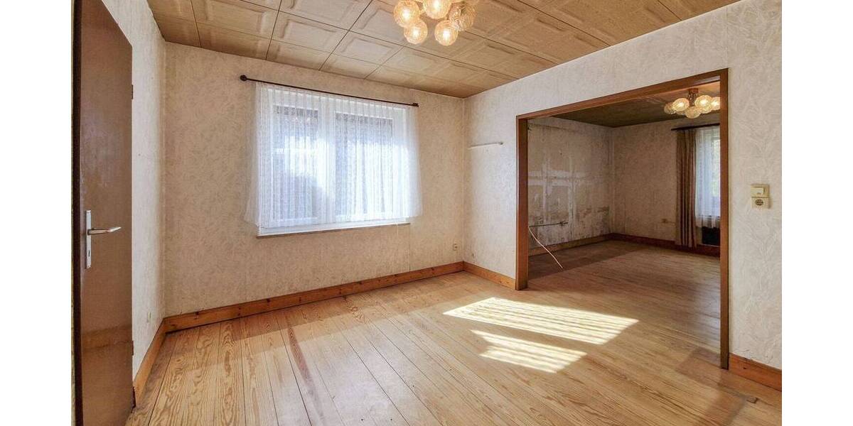 Einfamilienhaus Lehe - 4 Zimmer, 100 m&sup2;, 135.000&euro; | Angebot:26202143