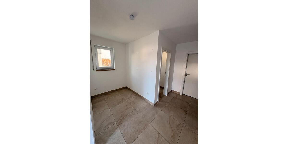 Doppelhaushälfte Aholfing - 4 Zimmer, 140 m&sup2;, 1.490&euro; | Angebot:25329422