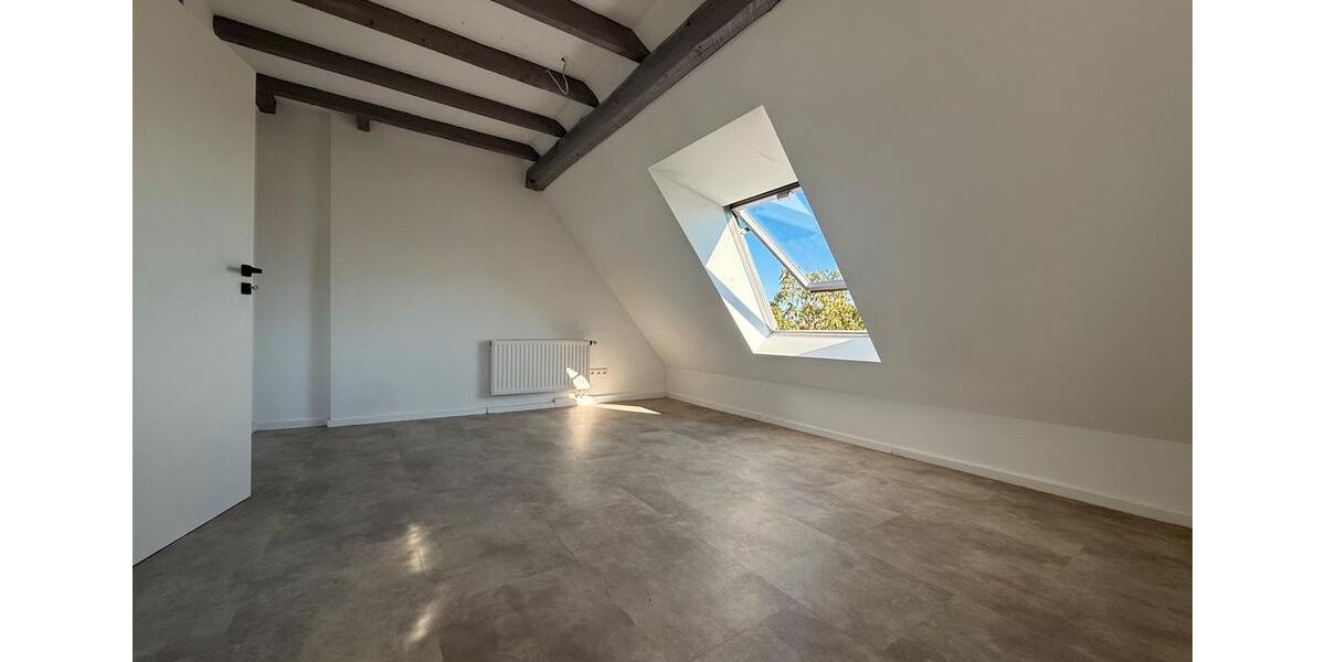 Dachgeschoßwohnung Hennef (Sieg) - 2 Zimmer, 54 m&sup2;, 690&euro; | Angebot:26278517