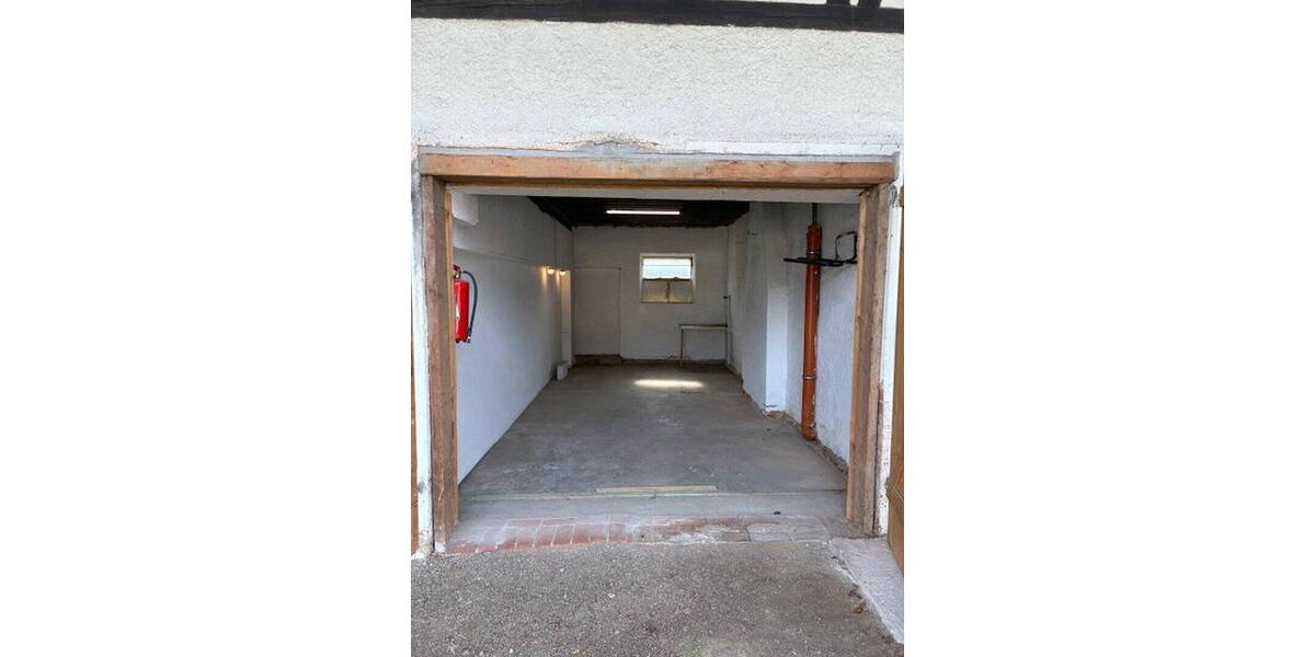 Etagenwohnung Seesen Kirchberg - 3 Zimmer, 129 m&sup2;, 895&euro; | Angebot:26344022