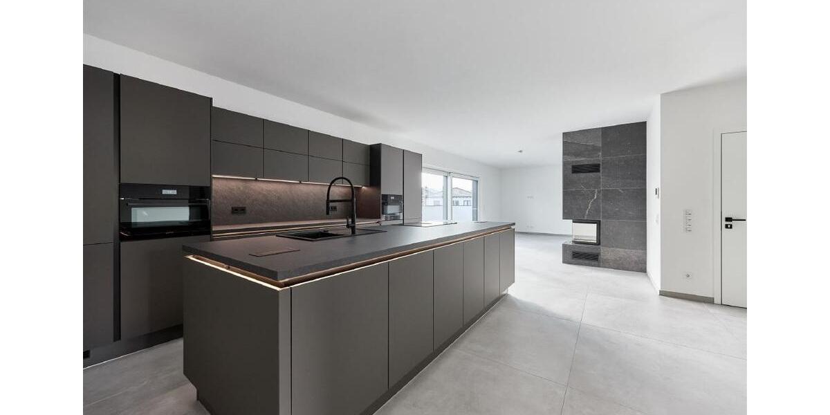 Etagenwohnung Meschede - 4 Zimmer, 144 m&sup2;, 2.115&euro; | Angebot:25755290