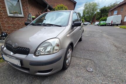 Toyota Yaris 109.000 km 2.999 &euro; Duisburg 47249