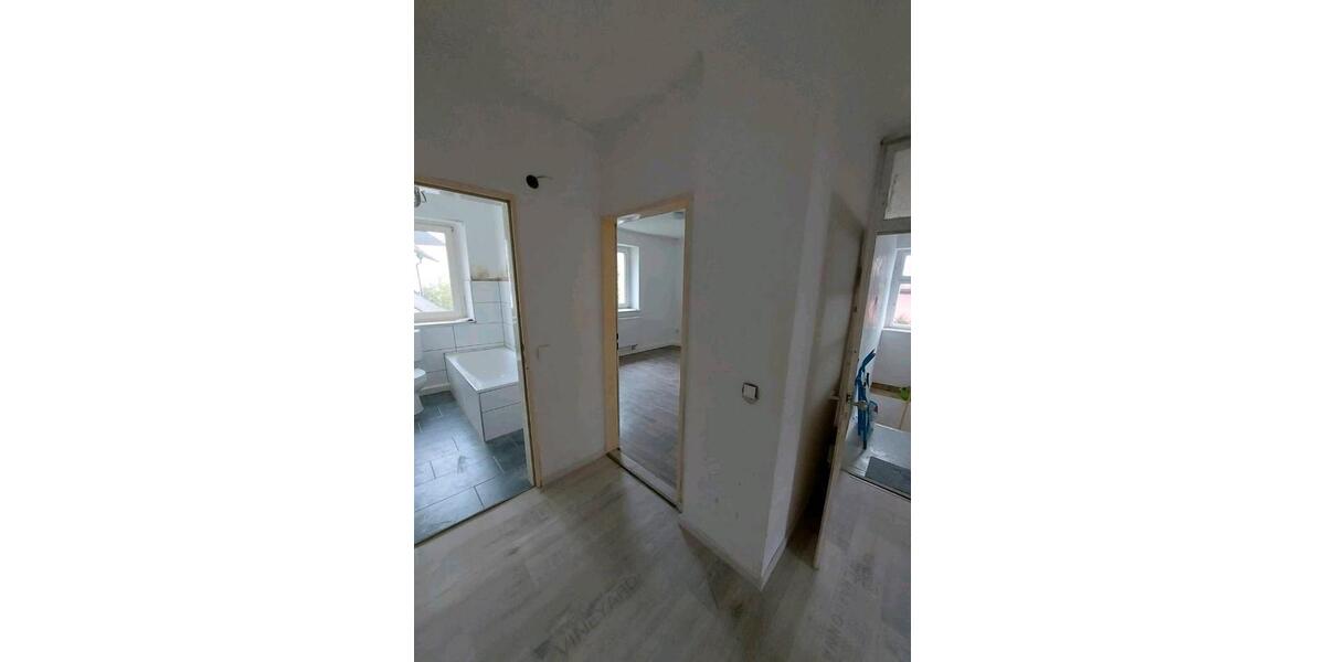 Etagenwohnung Thiersheim - 3 Zimmer, 75 m&sup2;, 650&euro; | Angebot:26273999