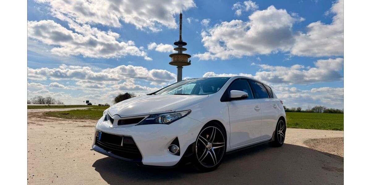 Toyota Auris 193.000 km 9.590 &euro; Ober-Olm 55270