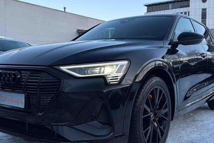 Audi e-tron 45.132 km 32.950 &euro; Hamburg 22047