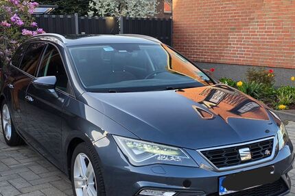 Seat Leon 32.200 km 15.450 &euro; Lübeck 23556
