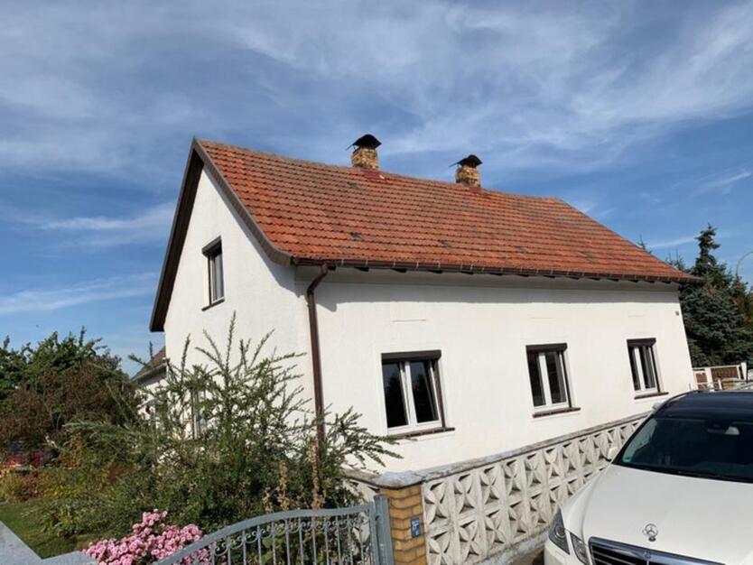 Einfamilienhaus mit reichlich Nebengelass auf 2500qm Grundstück