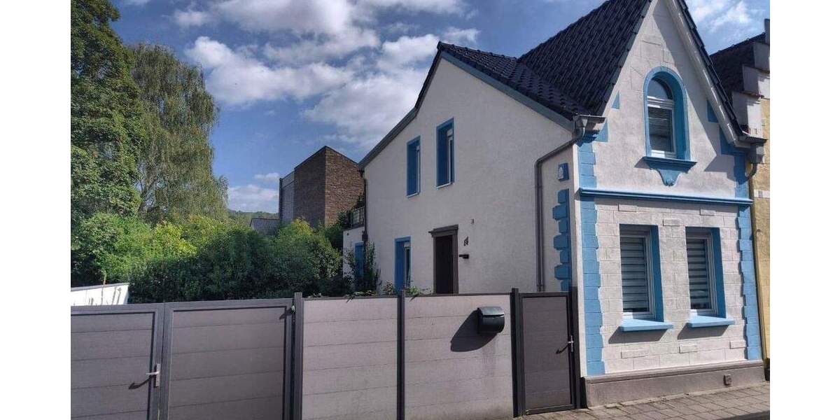 Kl. Haus ca. 100 qm, 2,5 ZKDB mit Garten u. Stellplatz, Nähe Bonn, Bad Honnef für 1-2 Personen 2 zimmer