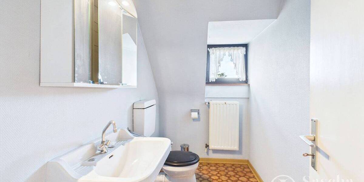 Wohnen mit Weitblick - Großzügiges Anwesen auf weitläufigem Grundstück in Elversberg - Einfamilienhaus Spiesen-Elversberg Spiesen | Angebot:26930946