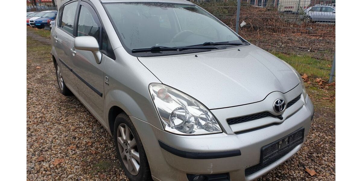 Toyota Corolla Verso 235.812 km 2.799 € Berlin 12055