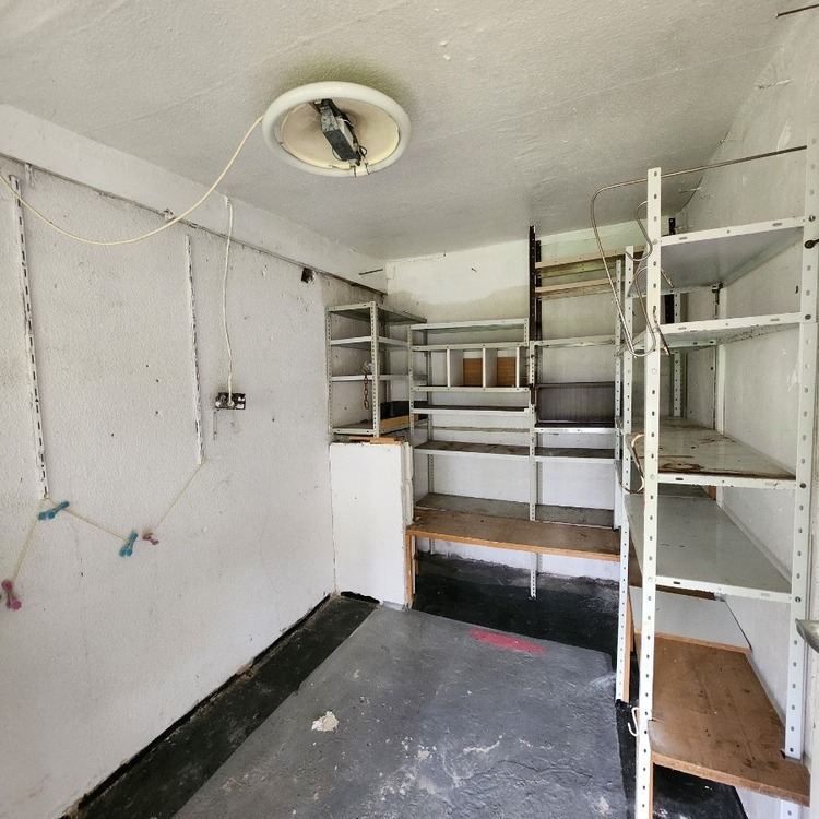 Helles Einfamilienhaus mit Potential nahe idyllischer Weinstraße und gefragter Metropolregion
