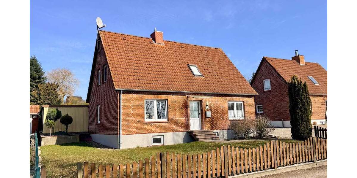 Einfamilienhaus Bliesdorf Bliesdorf - 4 Zimmer, 102 m&sup2;, 299.000&euro; | Angebot:26003567