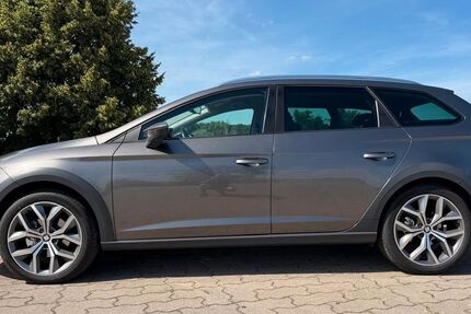 Seat Leon 107.000 km 13.250 &euro; Tangerhütte OT Grieben 39517