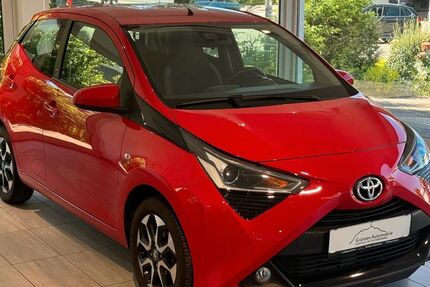 Toyota Aygo (X) 66.740 km 12.370 &euro; Sonthofen 87527