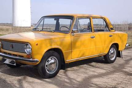 Lada 1200 21.836 km 8.999 &euro; Leipzig 04103