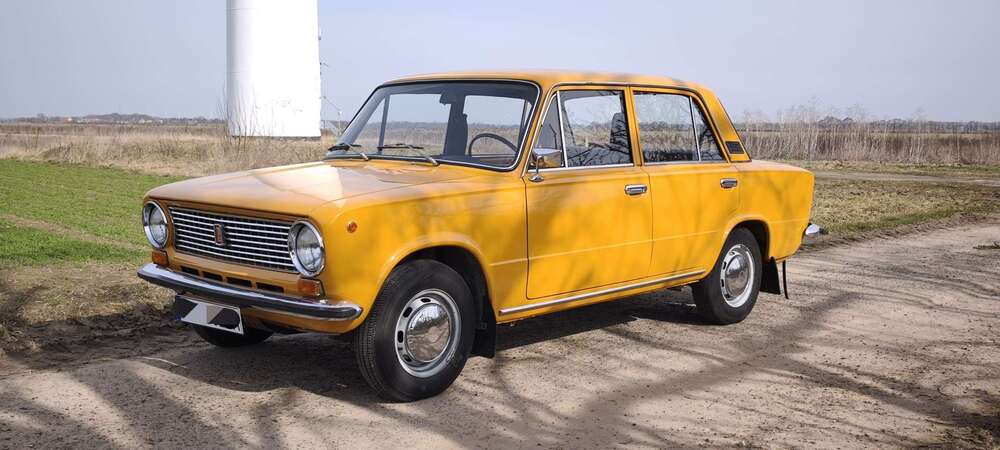 Lada 1200 21.836 km 8.999 &euro; Leipzig 04103