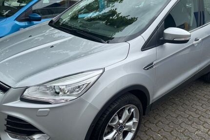 Ford Kuga 113.000 km 10.950 &euro; Saarlouis 66740