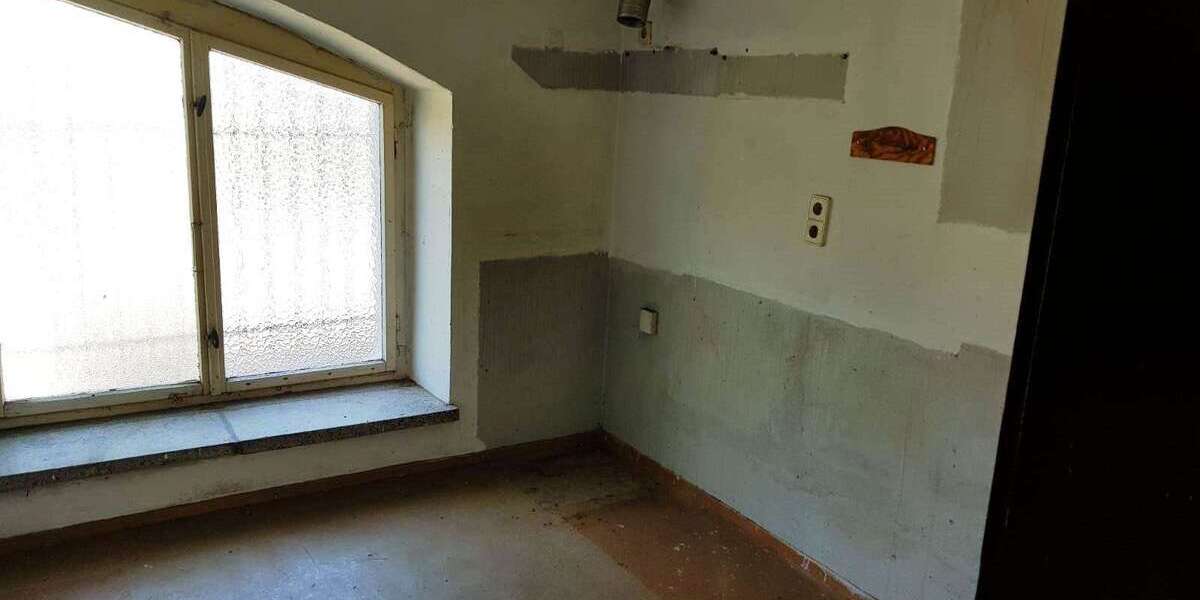 Reihenendhaus mit Potenzial zum Selbstausbau in Delitzsch 3 zimmer
