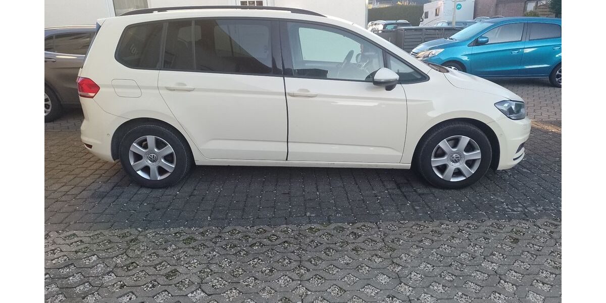 VW Touran 434.000 km 4.999 &euro; Hückelhoven 41836