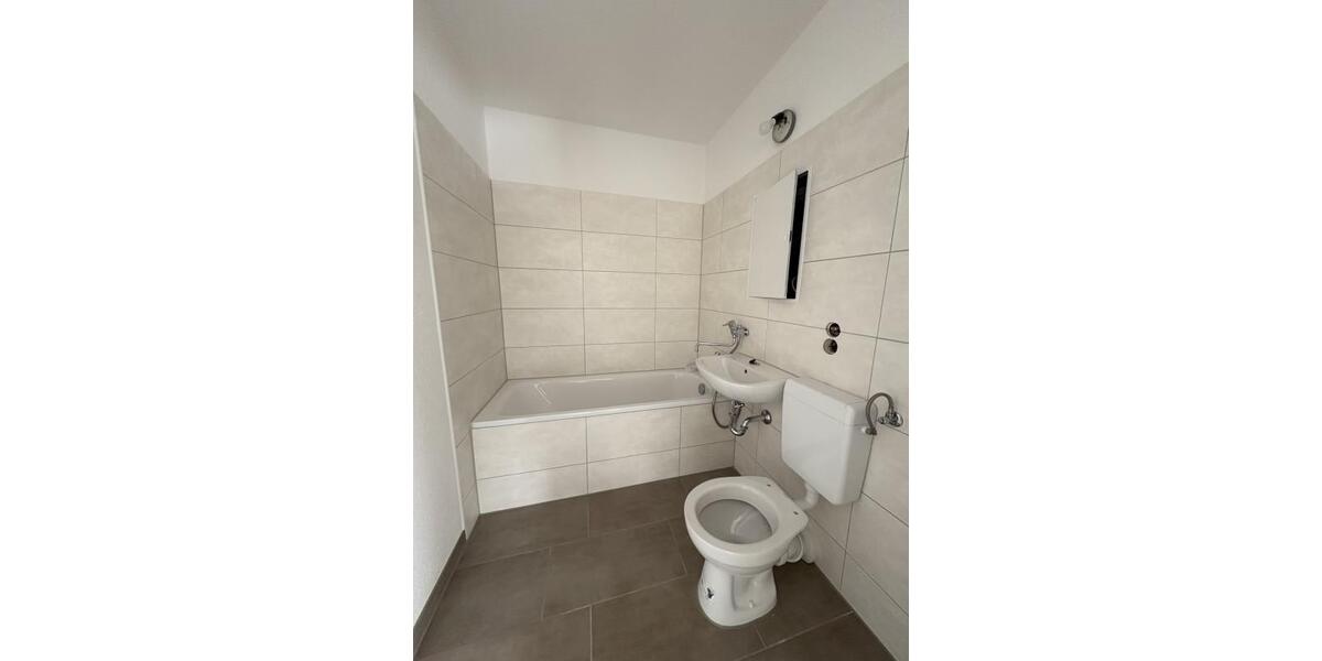 Etagenwohnung Cottbus Spremberger Vorstadt - 1 Zimmer, 39 m&sup2;, 315&euro; | Angebot:24425693