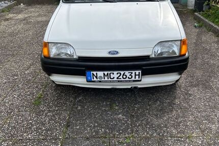 Ford Fiesta 83.000 km 1.999 € Nürnberg 90408