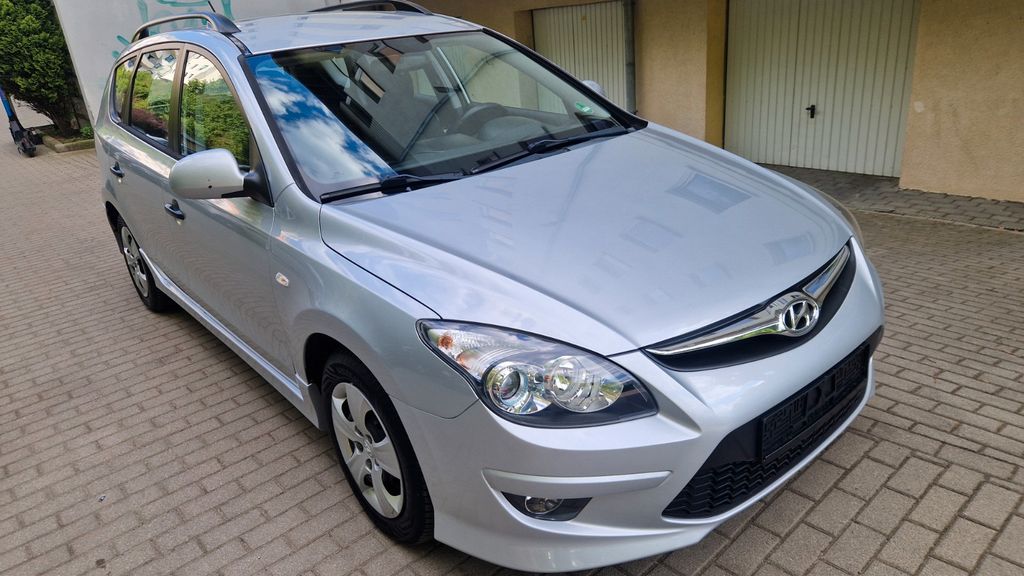 Hyundai i30 140.000 km 4.990 &euro; Schwedt/Oder 16303