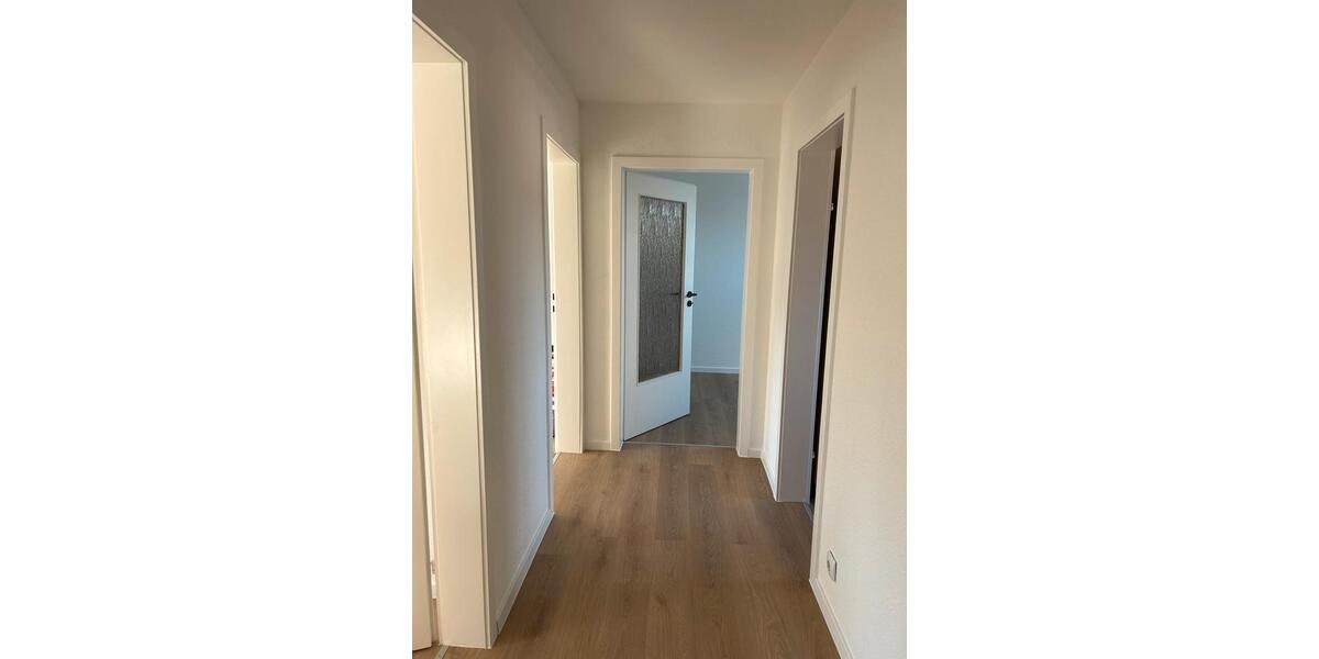Dachgeschoßwohnung Stuttgart Hedelfingen - 3 Zimmer, 64 m&sup2;, 950&euro; | Angebot:26677369