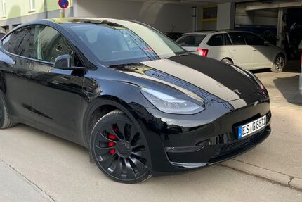 Tesla Model Y 9.600 km 39.500 &euro; Neuhausen auf den Fildern 73765