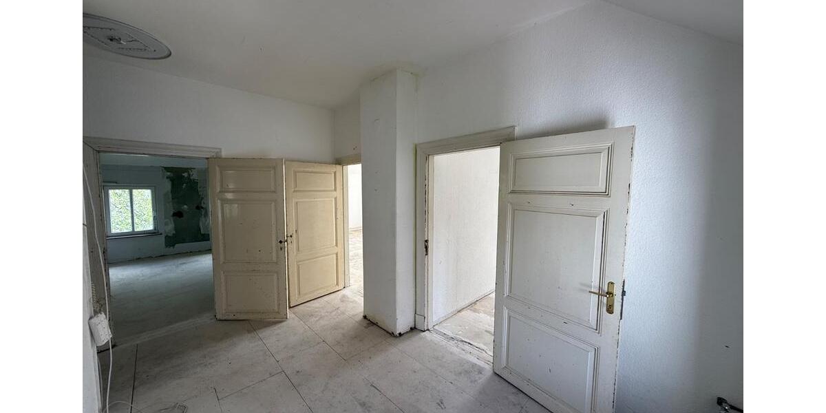 Einfamilienhaus Nordenham - 11 Zimmer, 189 m&sup2;, 199.000&euro; | Angebot:27096175