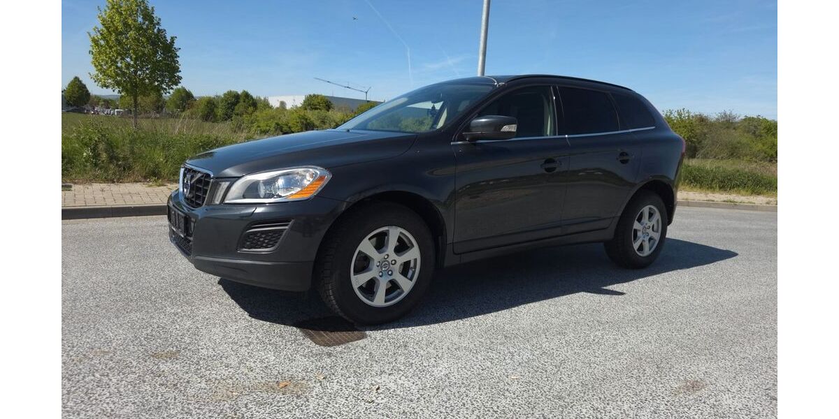 Volvo XC60 112.000 km 14.600 &euro; Wiesbaden 65203