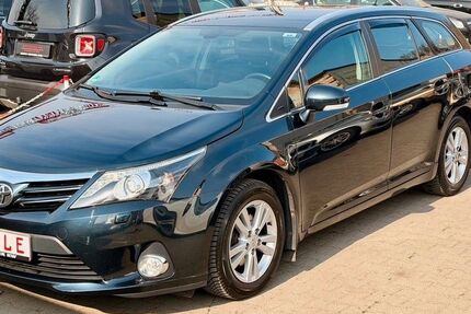 Toyota Avensis 118.000 km 11.999 &euro; Königs Wusterhausen 15711