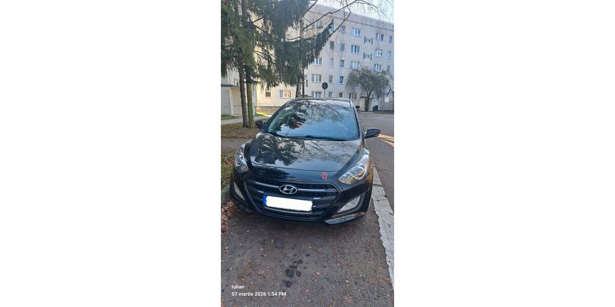 Hyundai i30 96.095 km 9.350 &euro; Halle (Saale) 06128