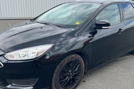 Ford Focus 151.000 km 3.499 &euro; Berlin 12057