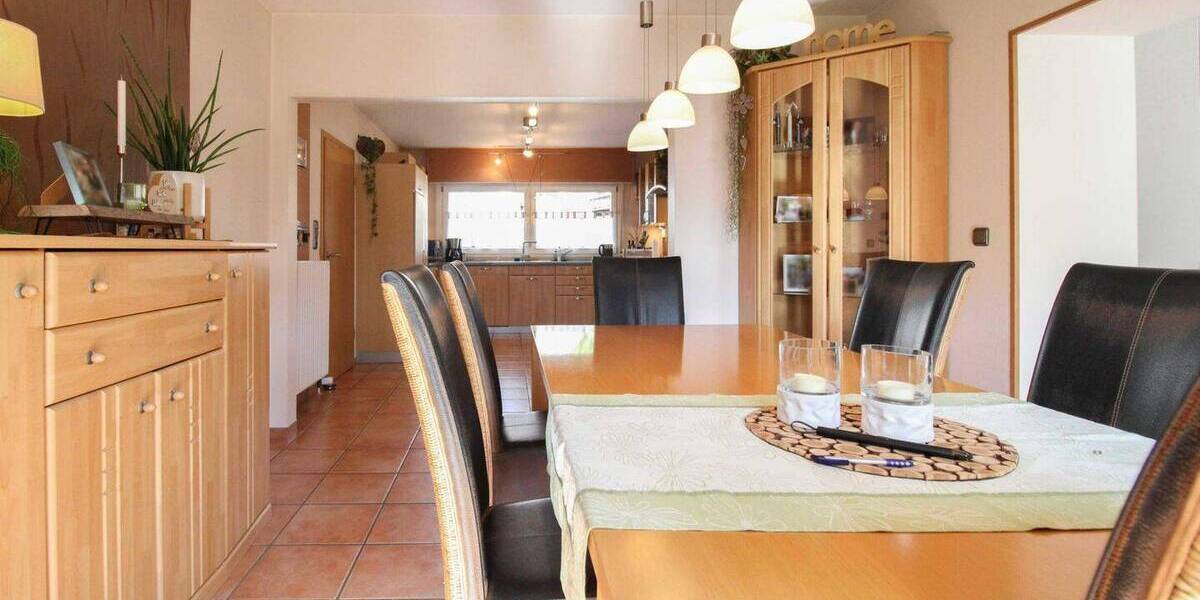Einfamilienhaus Paderborn Sennelager - 8 Zimmer, 243 m&sup2;, 595.000&euro; | Angebot:26826411
