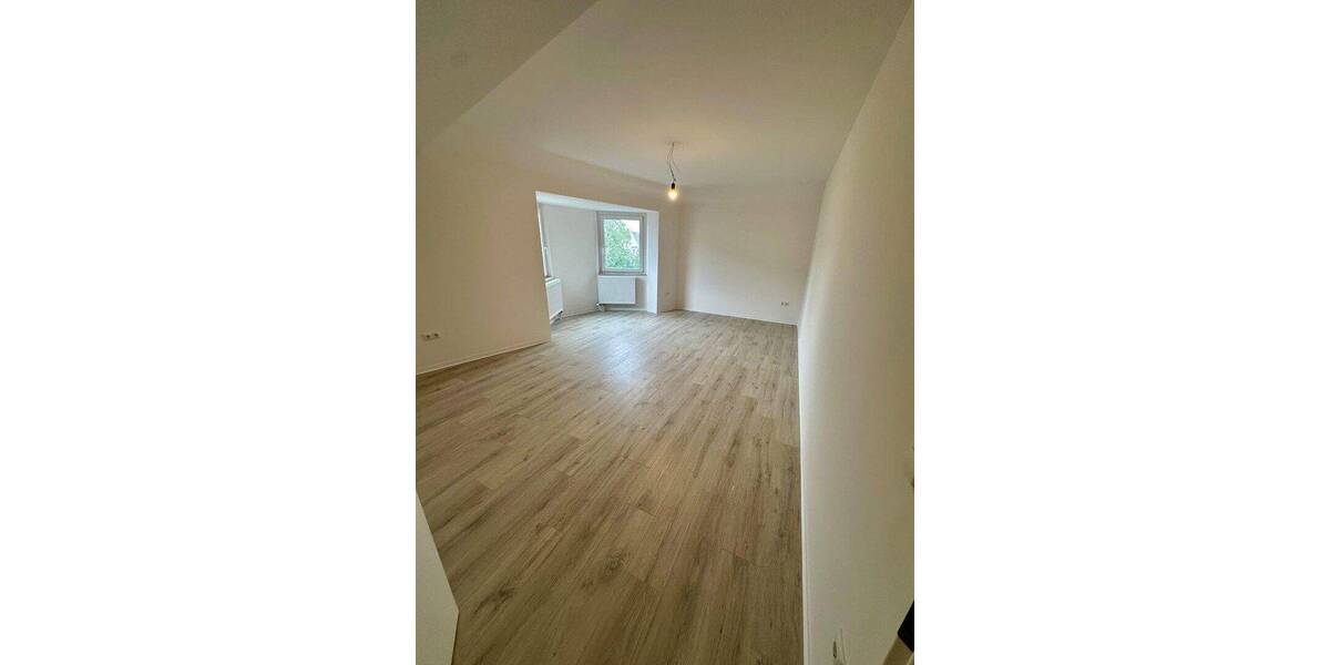 Etagenwohnung Düsseldorf Bilk - 4 Zimmer, 145 m&sup2;, 2.400&euro; | Angebot:26861741