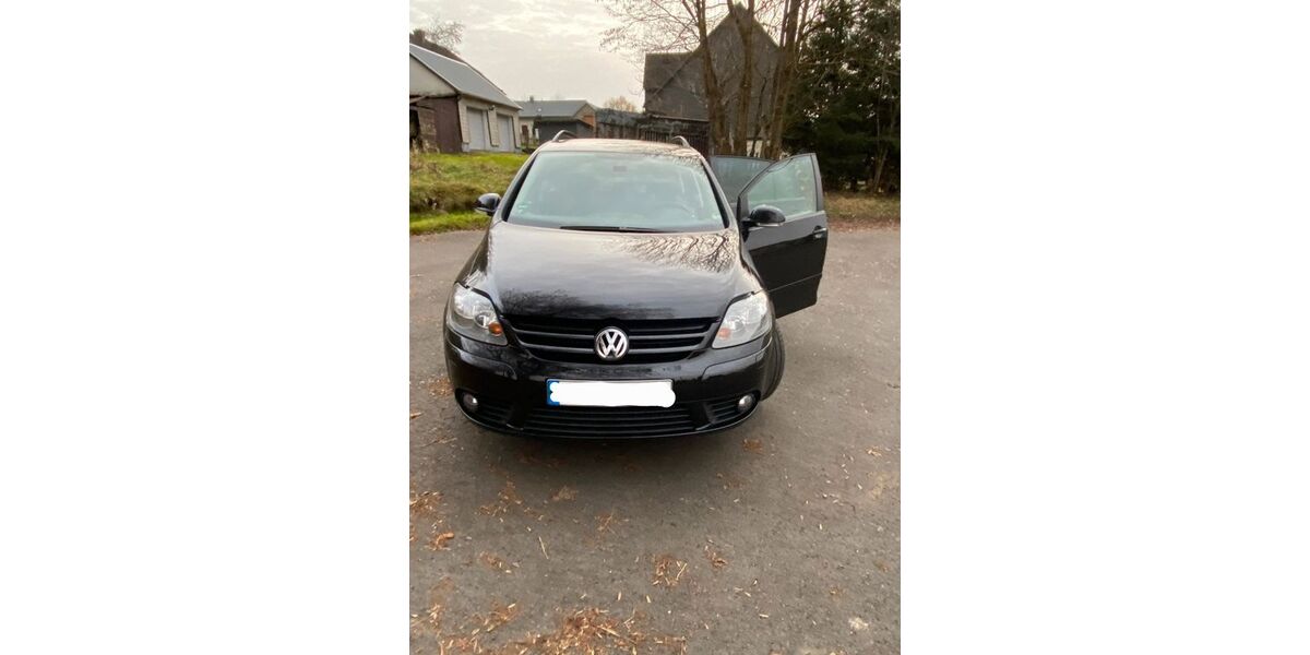 VW Golf Plus 64.500 km 6.399 &euro; Winnen 56459