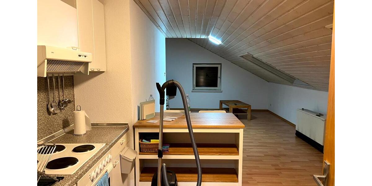 Dachgeschoßwohnung Siegen Weidenau - 3 Zimmer, 70 m&sup2;, 480&euro; | Angebot:26321236