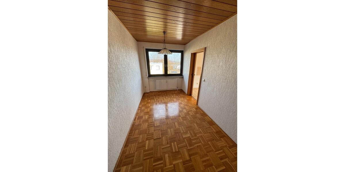 Etagenwohnung Amberg - 3.5 Zimmer, 85 m&sup2;, 225.000&euro; | Angebot:26415843