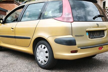 Peugeot 206 118.500 km 2.990 &euro; Freital 01705