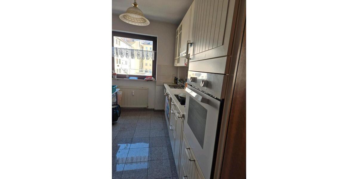 Etagenwohnung Saarbrücken Neue Bremm - 3 Zimmer, 90 m&sup2;, 200.000&euro; | Angebot:26272841