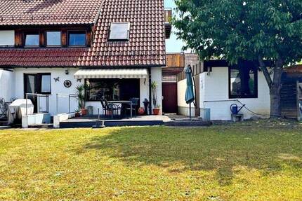 Doppelhaushälfte mit 439 m² Garten + Garage + Stellplätze 5 zimmer