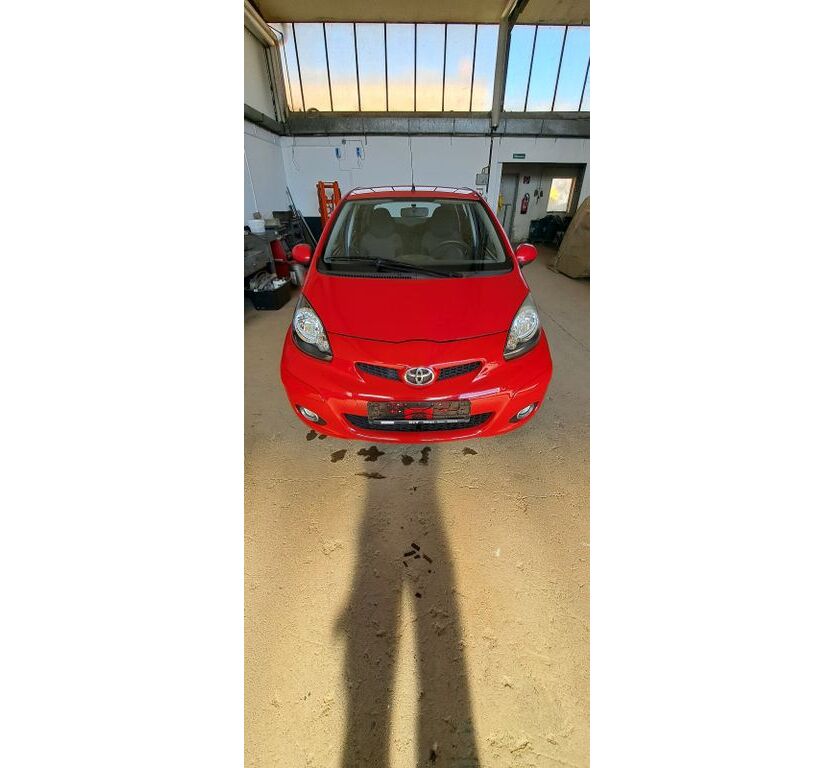Aygo (X)