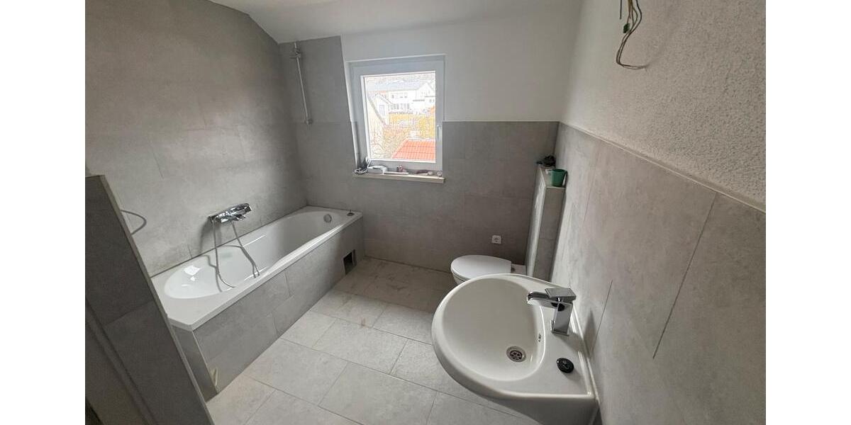 Doppelhaushälfte Burladingen - 4 Zimmer, 110 m&sup2;, 950&euro; | Angebot:26041523