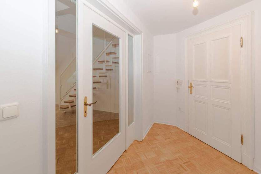 VOLLVERMIETUNG UND BESTLAGE Immobilienpaket mit 5 Wohneinheiten in Leipzigs Südvorstadt 1 zimmer